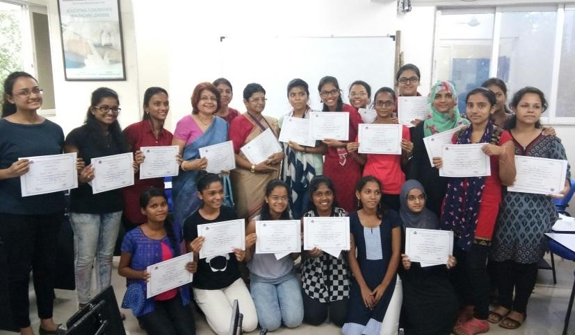 DMLT students attending CME on ‘Management  of Medical Emergencies’